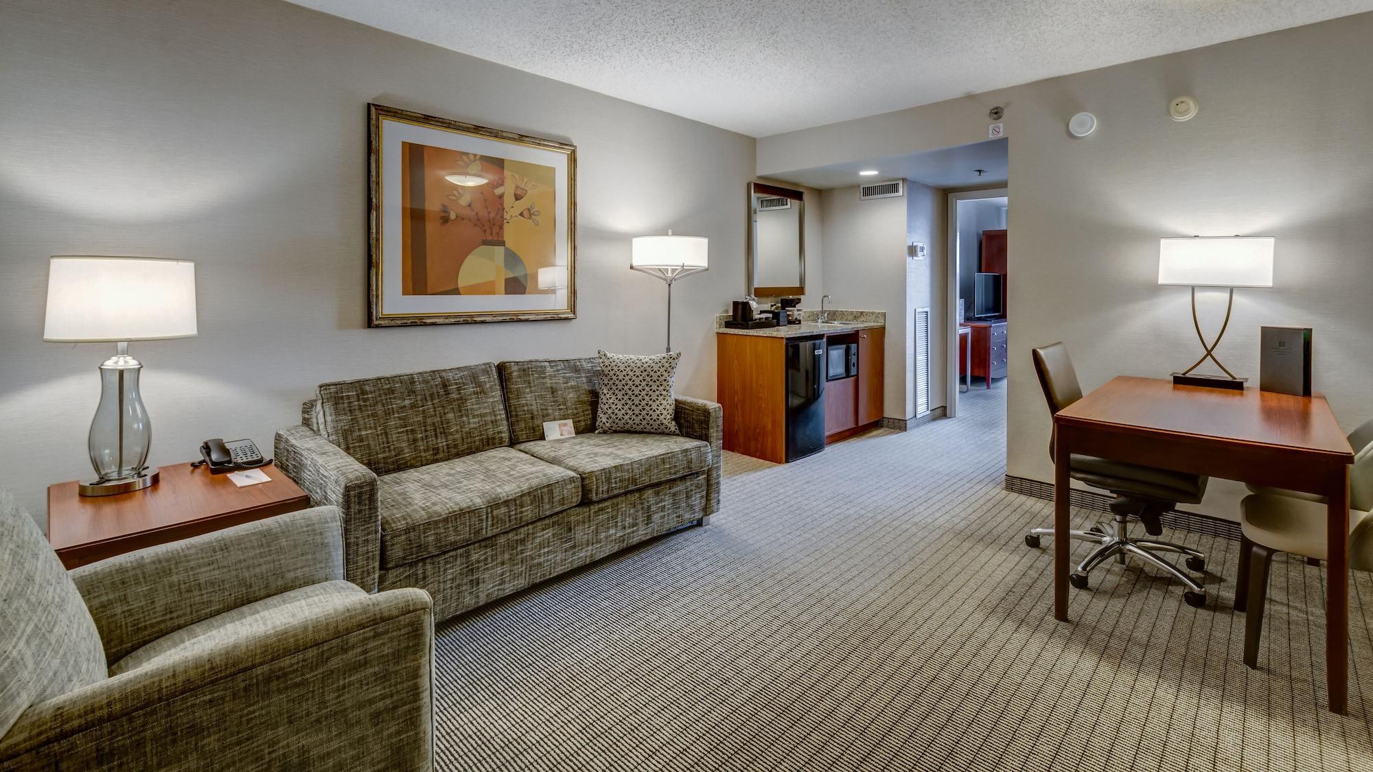 Embassy Suites Cincinnati - Rivercenter Covington Eksteriør billede