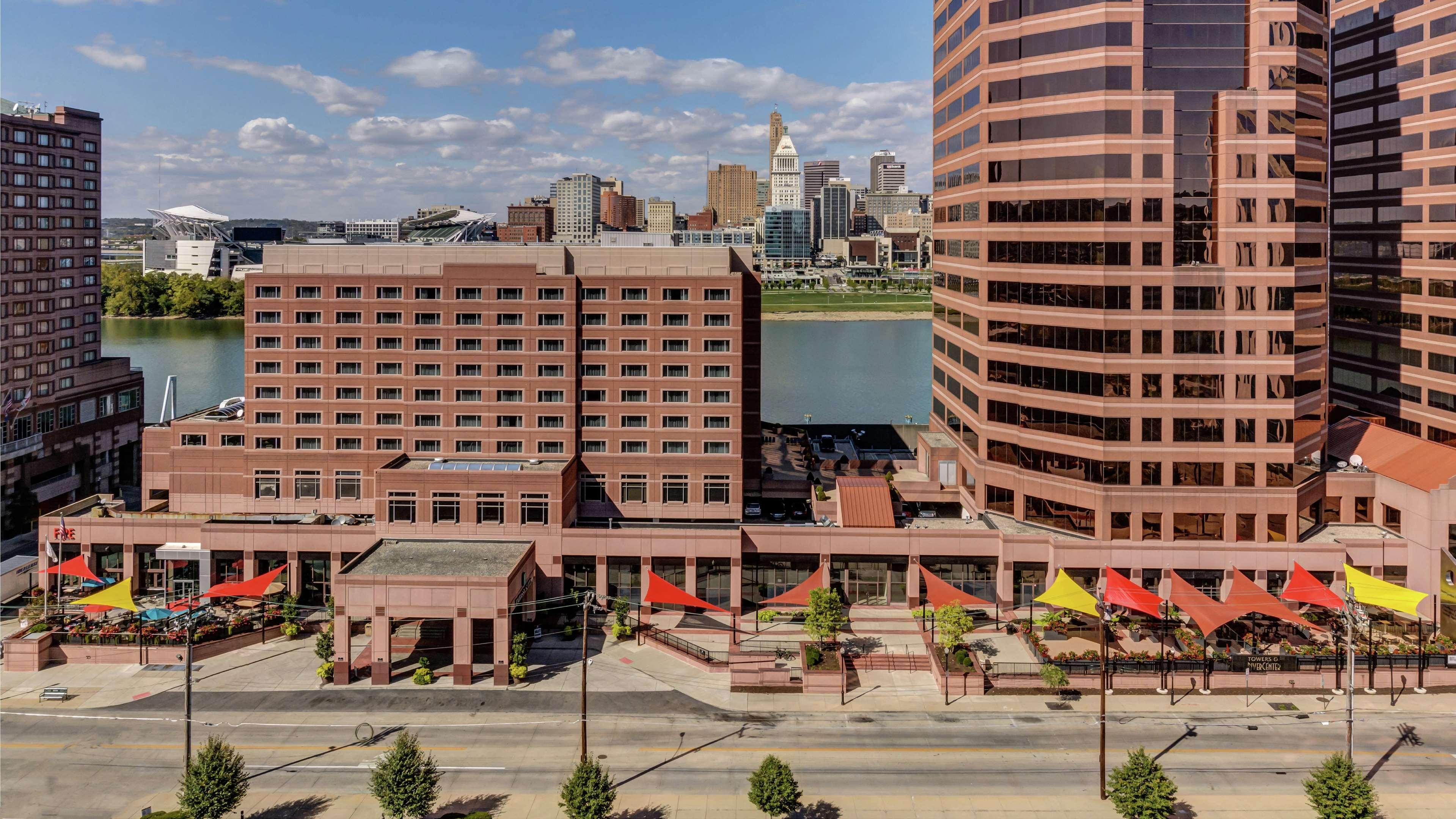 Embassy Suites Cincinnati - Rivercenter Covington Eksteriør billede