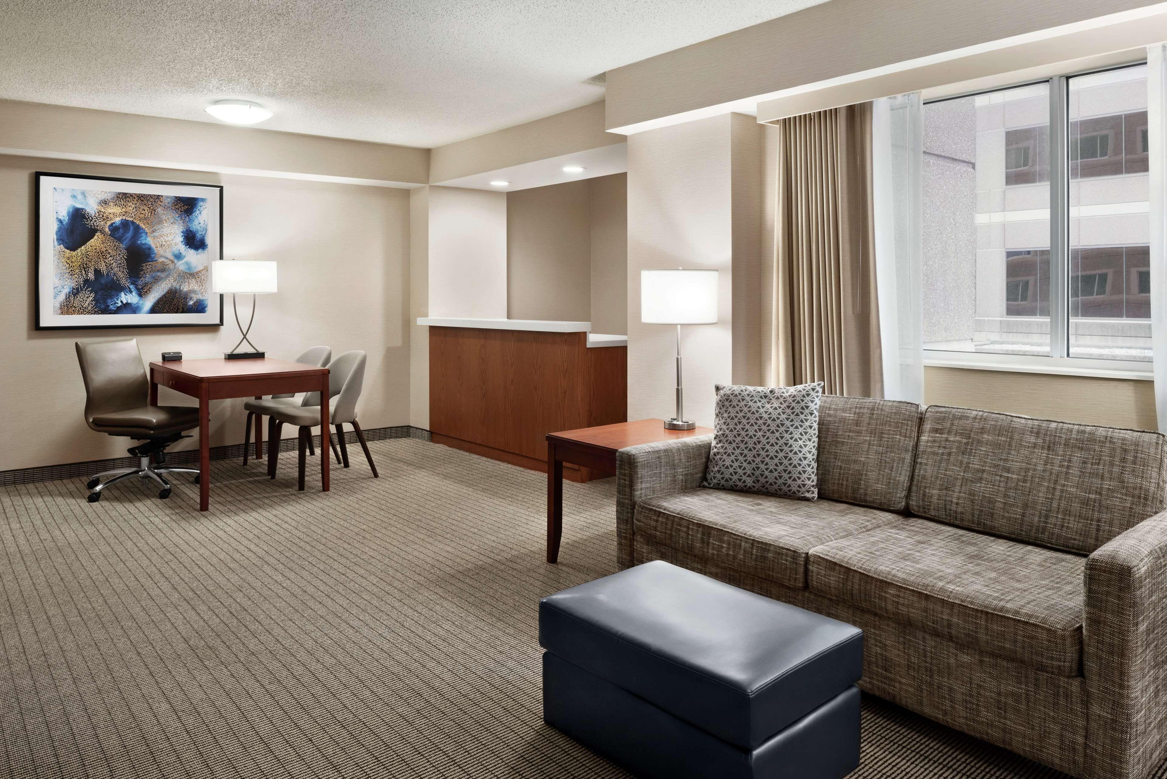 Embassy Suites Cincinnati - Rivercenter Covington Eksteriør billede