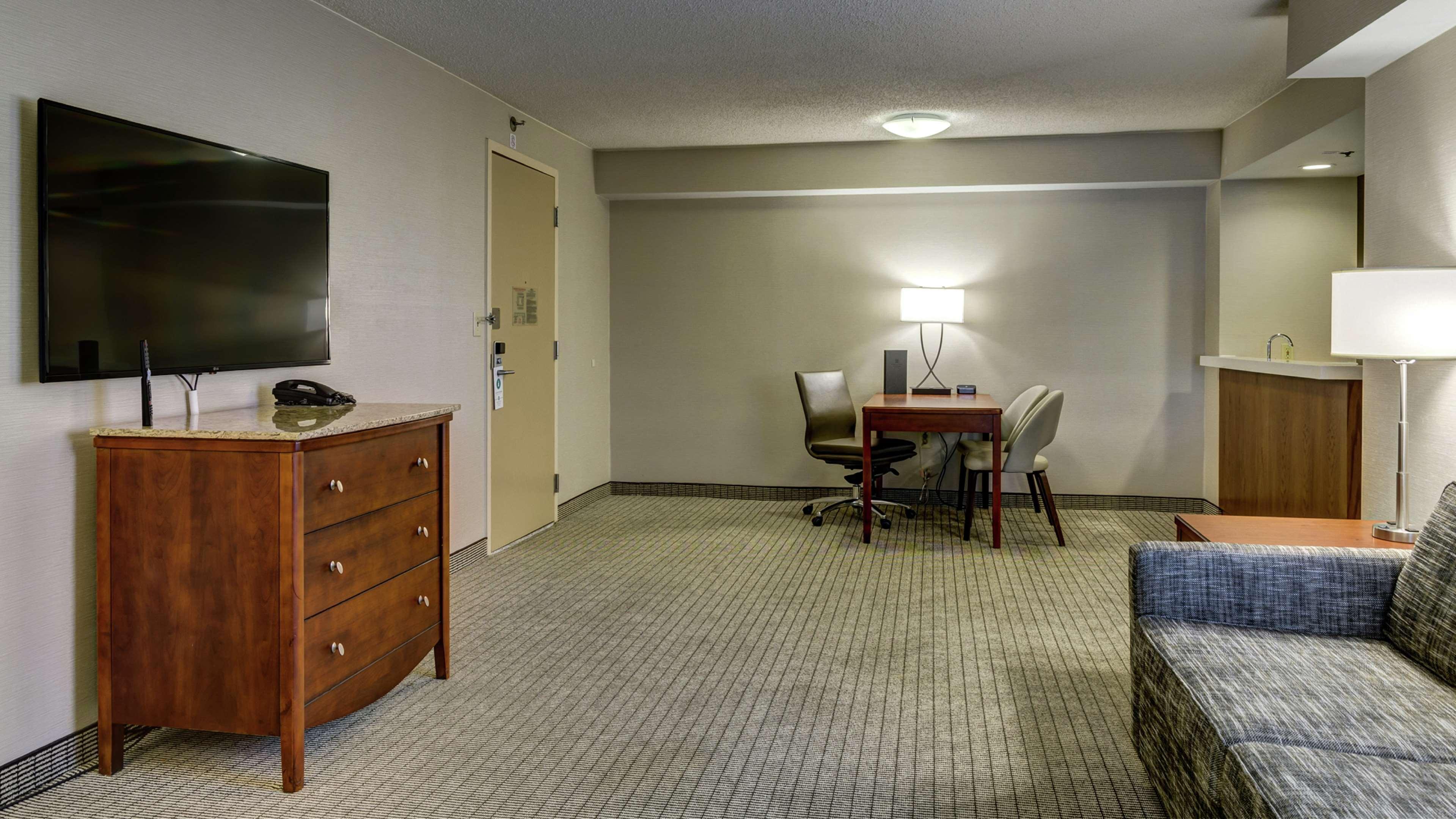 Embassy Suites Cincinnati - Rivercenter Covington Eksteriør billede