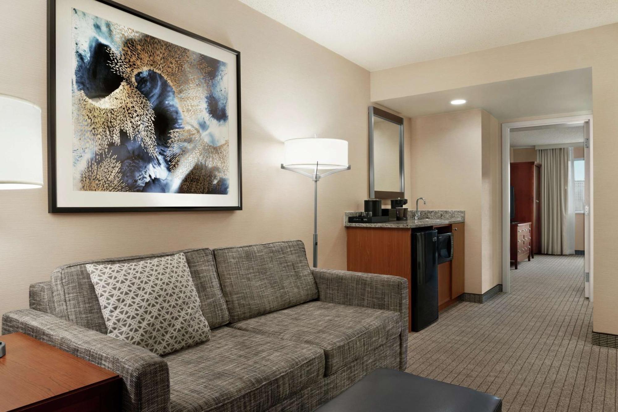 Embassy Suites Cincinnati - Rivercenter Covington Eksteriør billede