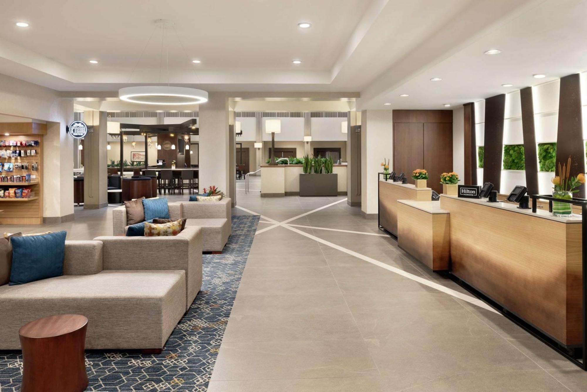 Embassy Suites Cincinnati - Rivercenter Covington Eksteriør billede