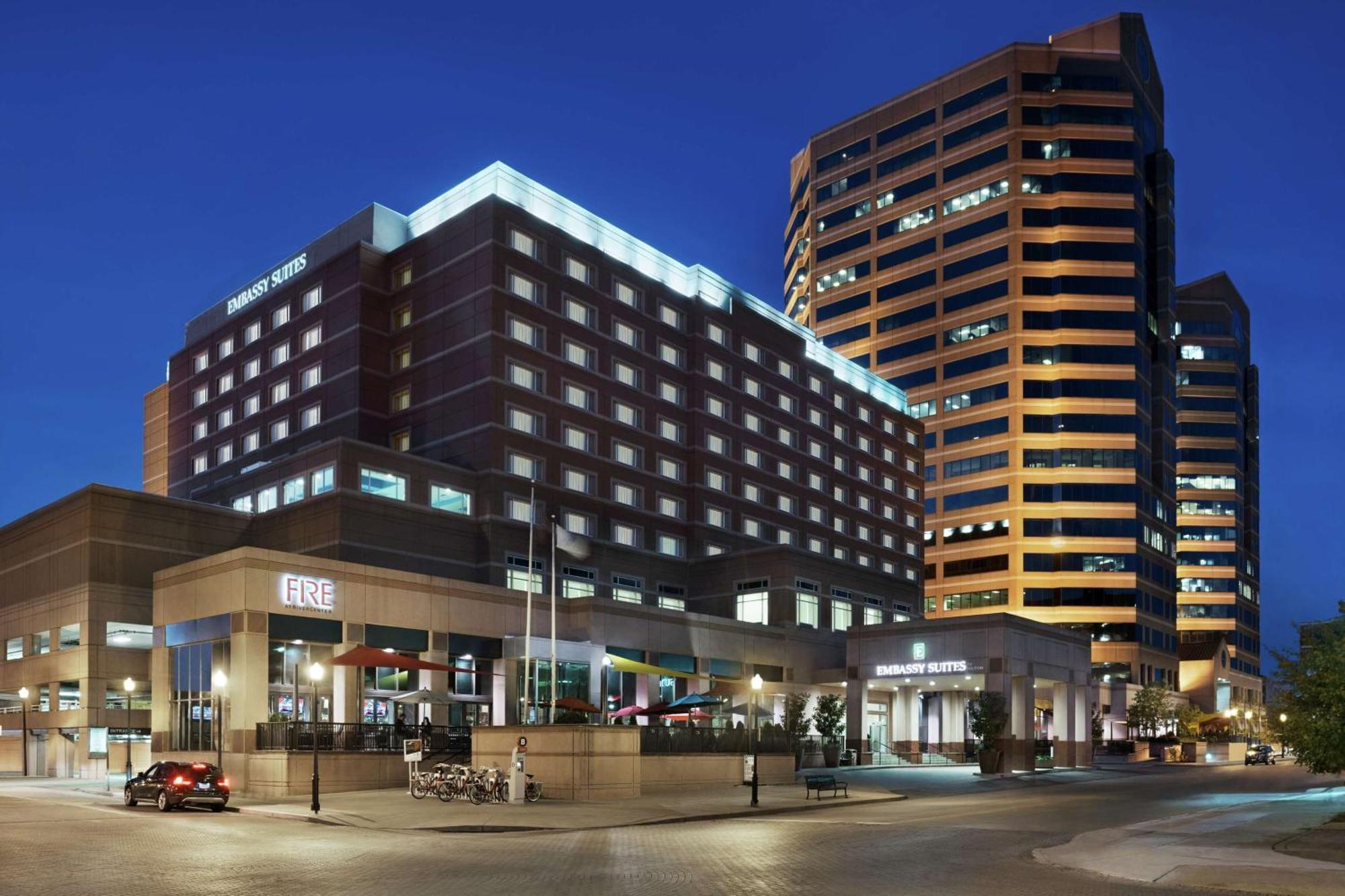 Embassy Suites Cincinnati - Rivercenter Covington Eksteriør billede