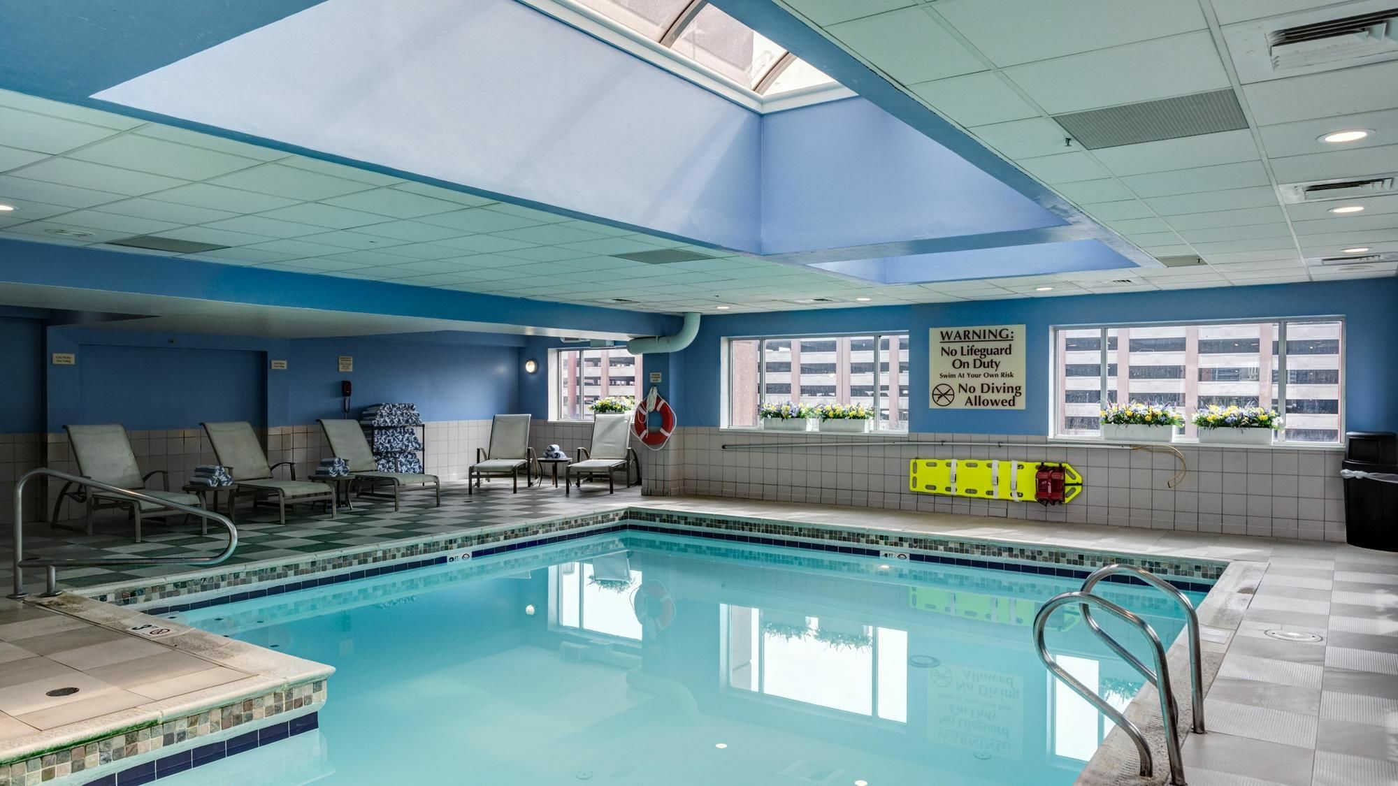 Embassy Suites Cincinnati - Rivercenter Covington Eksteriør billede
