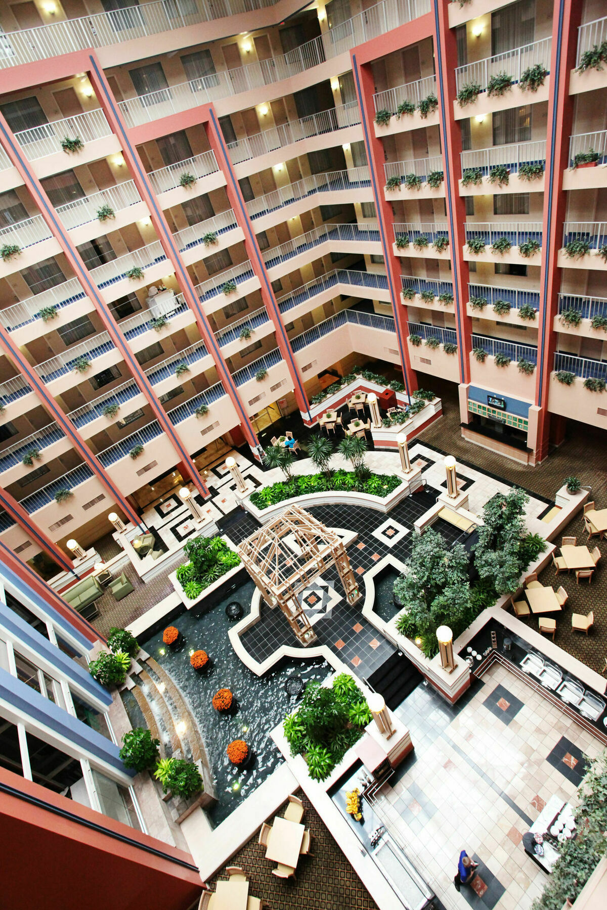 Embassy Suites Cincinnati - Rivercenter Covington Eksteriør billede